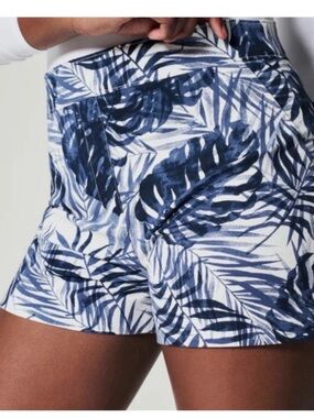 SPANX Navy and White Palm-Print Pull-On Shorts